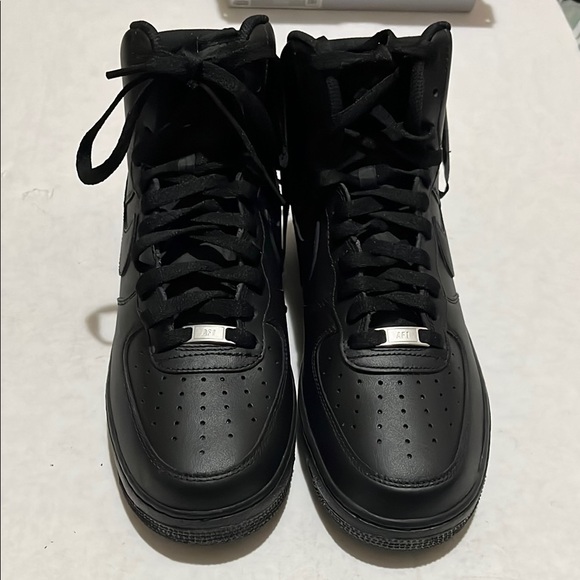 Nike Air Force 1 ‘07 Men's Black High-Top Sneakers size 10.5 triple black